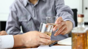 Como funciona o tratamento para alcoolismo? - Centro Terapêutico Casa do Sol
